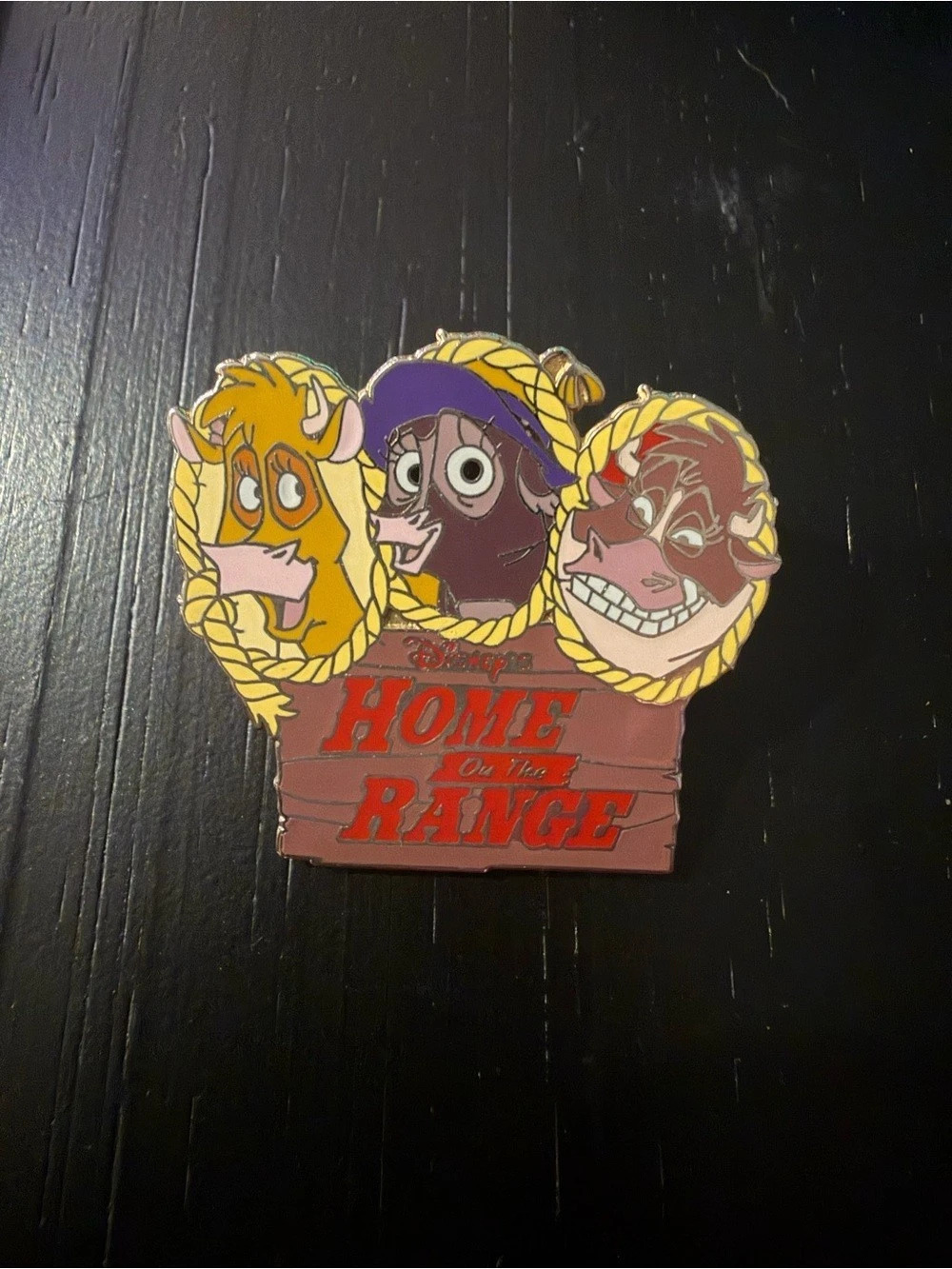 Disney Home on the Range Cows Character Pin 2004